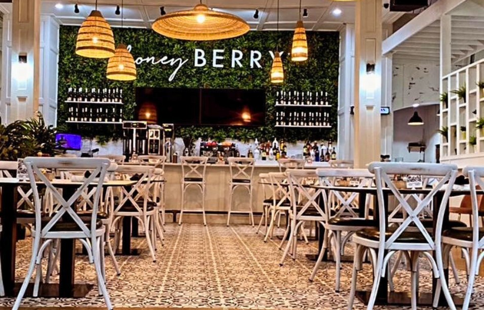 Honey Berry Café Main Dining Room & Bar